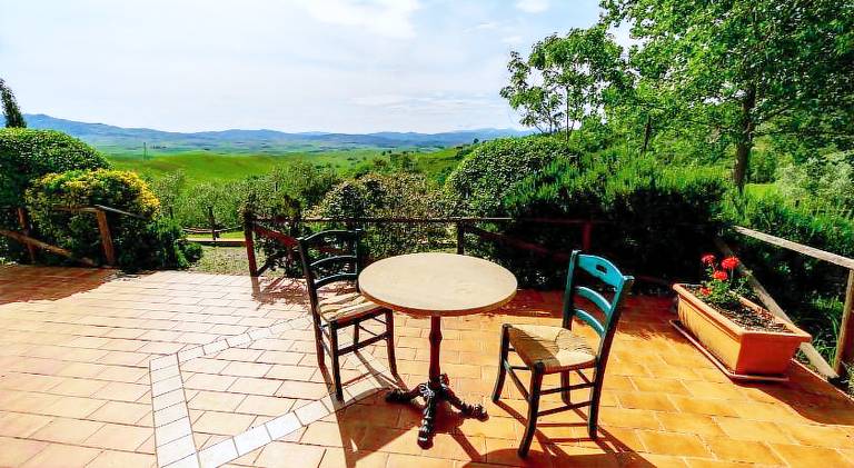 Beautiful holiday apartment with pool, barbecue & garden | Pets allowed — photo 4