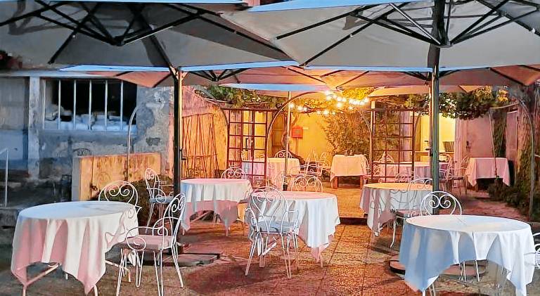 Logis Le Relais du Chapeau Rouge — photo 5