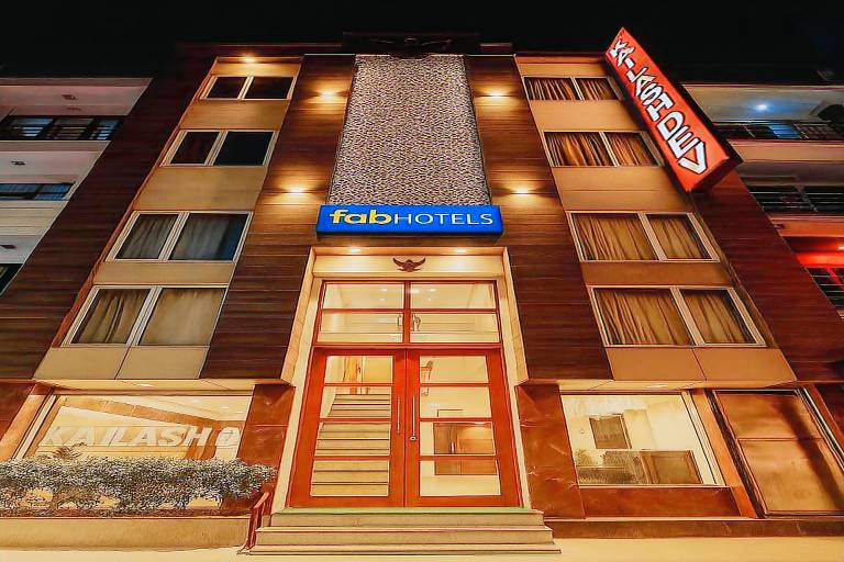 FabHotel The Kailash Dev – Near Azadpur Metro