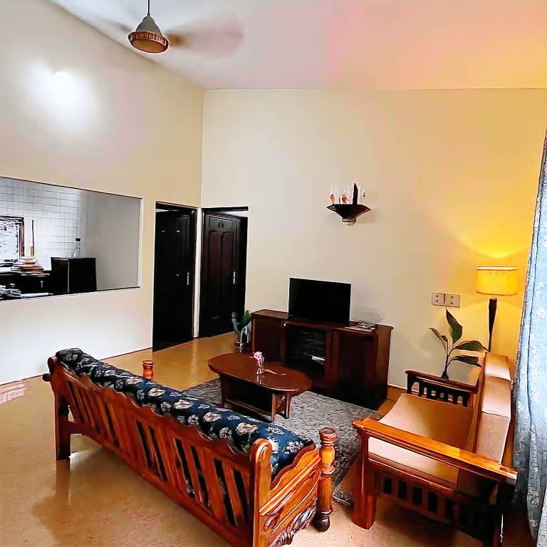 2-bedroom fully furnished apartment, Within 300 meters to Palolem Beach in Canacona