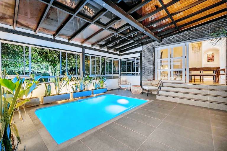 Child-friendly vacation home with garden, sauna & private pool | Lake view | Pets are welcome in Envigado