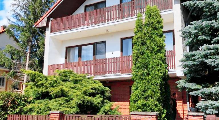 Ample apartment with terrace, yard & BBQ | Pets are welcome in Hévíz