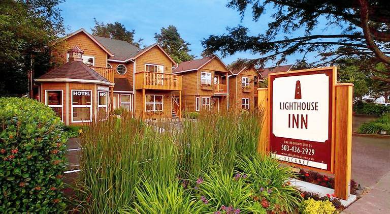 Lighthouse Inn in Cannon Beach, OR