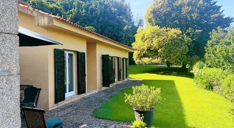 Fully equipped house with BBQ, private pool & yard | Pets are welcome — photo 4
