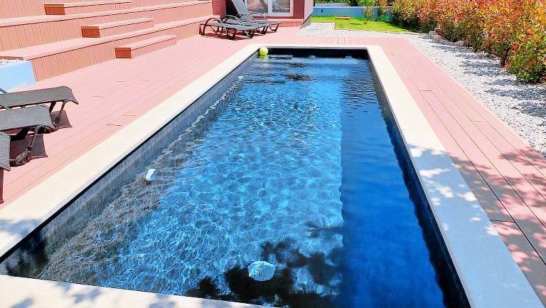 Villa with sauna, yard & private pool | Pool view — photo 4