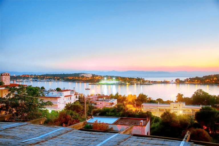 Διαμέρισμα Παραλία Βάρκιζας