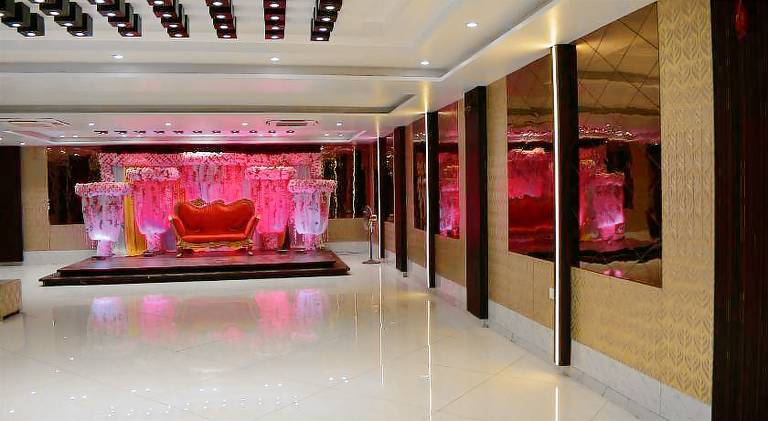 HOTEL KUSUM PALACE — photo 2