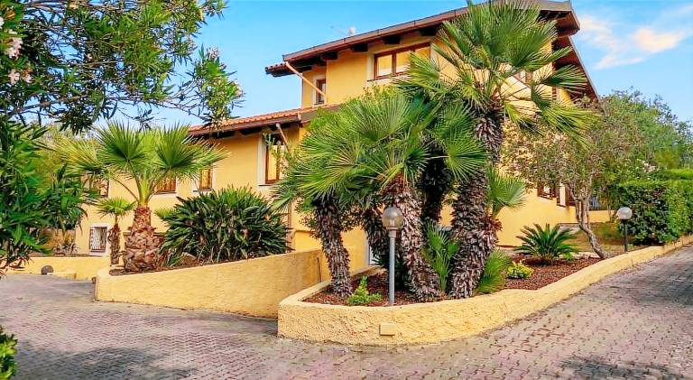 Villa with barbeque, garden & private pool | Good for workation — photo 5