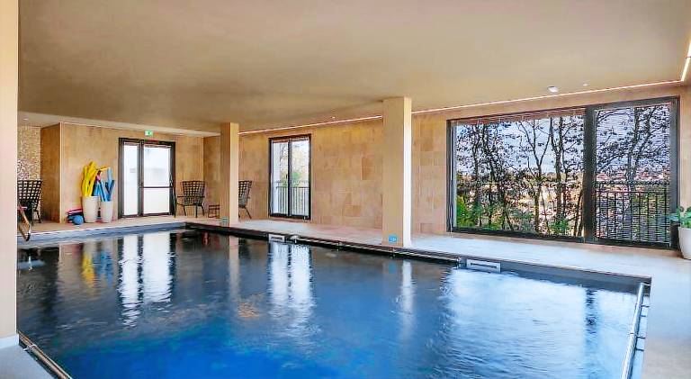 Lovely serviced apartment with sauna, pool & jacuzzi | Good for workation | Dogs allowed — photo 3