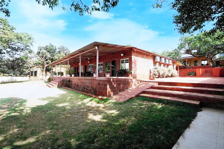 Dwarka Lawns Cottages in Jaoli