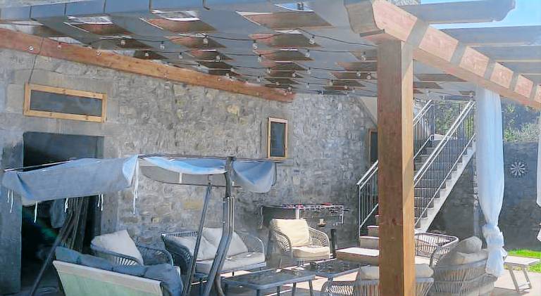 Holiday apartment with pool — photo 4