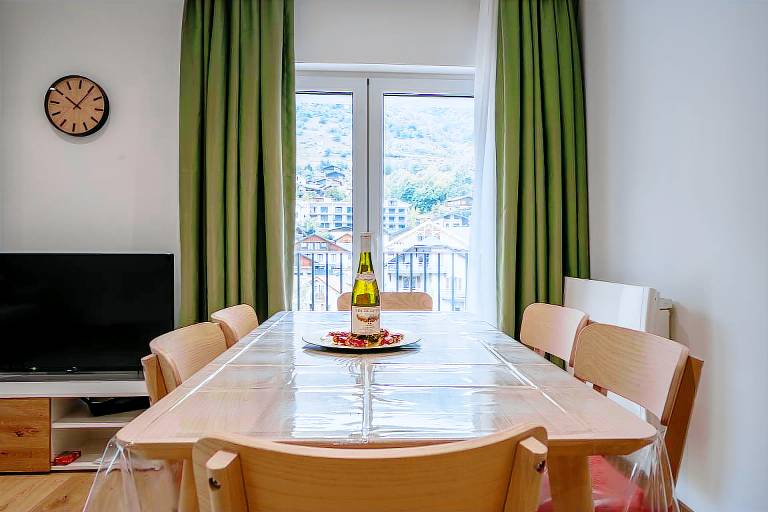 Apartment with fast internet & garden | Garden view — photo 5