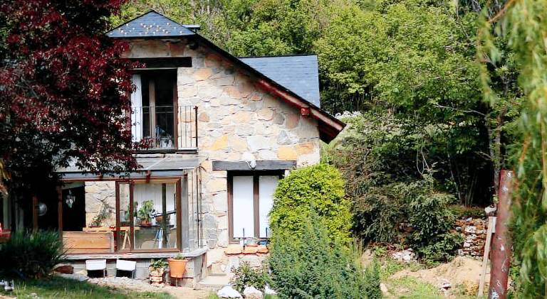 Fully equipped vacation home with garden, patio & barbecue | Pets allowed in Huesca
