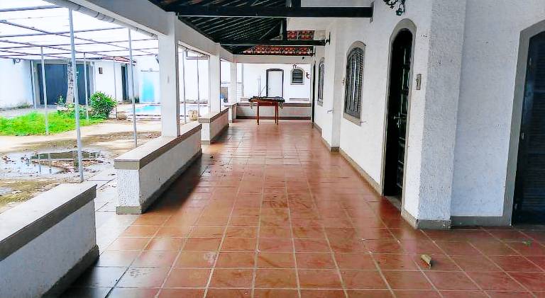 Vacation home with pool in Itaguai