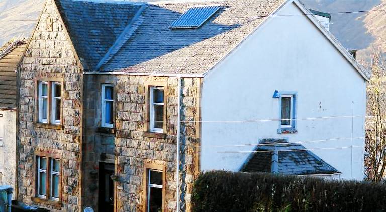 Holiday apartment with 4 rooms for 8 persons in Fort William