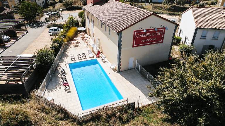 80 m² Apartment mit Hotelservice