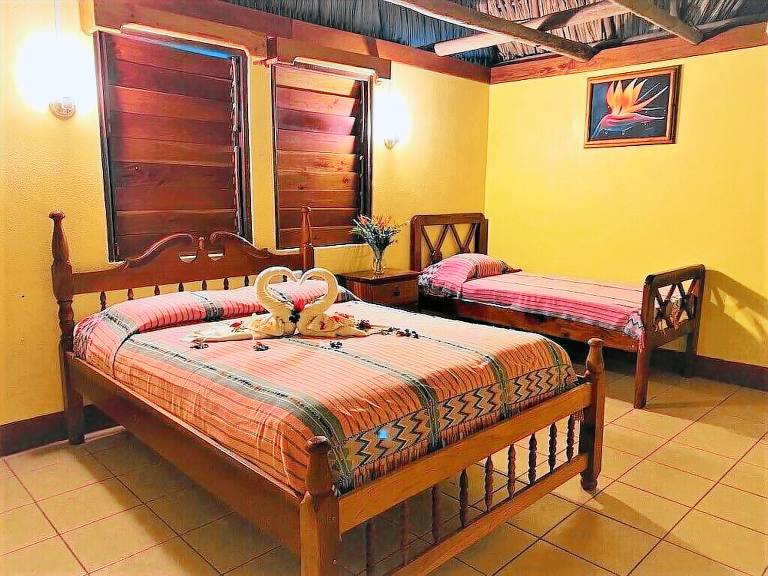 Lodge Cayo District