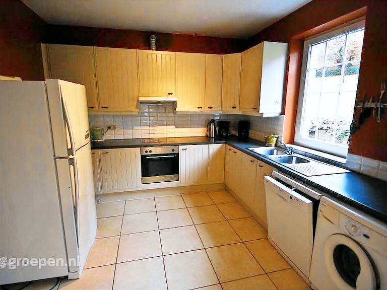 Fully equipped house with garden, patio & BBQ | Pets allowed — photo 4