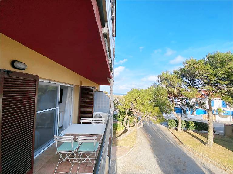 Rental apartment with garden & terrace — photo 4