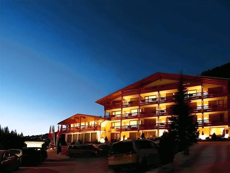 ArtHotel Anterleghes - Gardenahotels in Santa Cristina Val Gardena