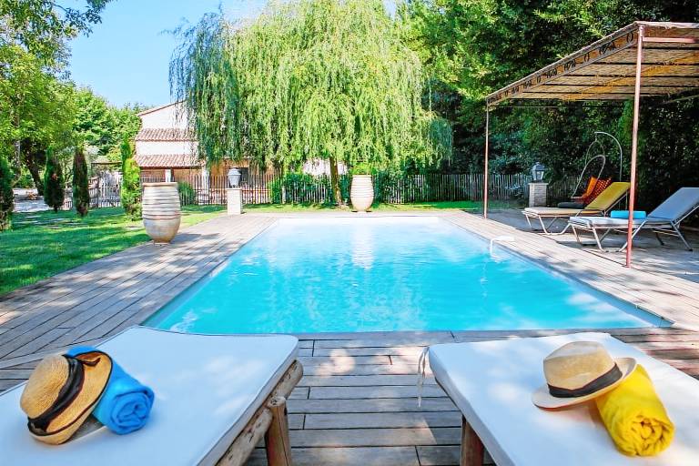 Vacation home with private pool, garden & patio in Les Baux-de-Provence