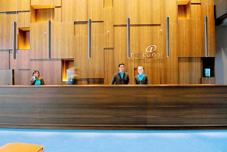 Motel One Munchen-Campus — photo 4