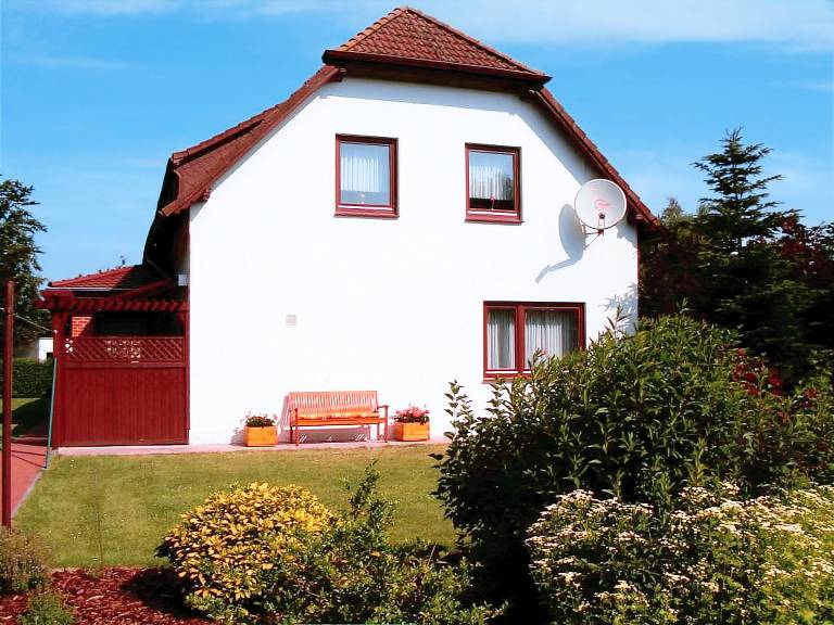 Komfortable Ferienwohnung mit gro&szlig;em Garten