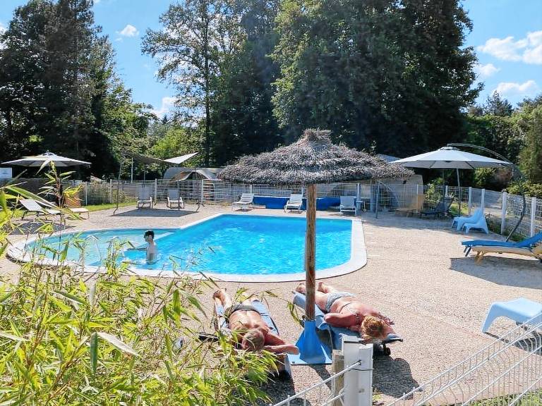 Mobile home with patio & pool | Dogs allowed — photo 3
