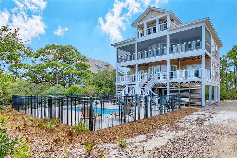 House  Saint George Island