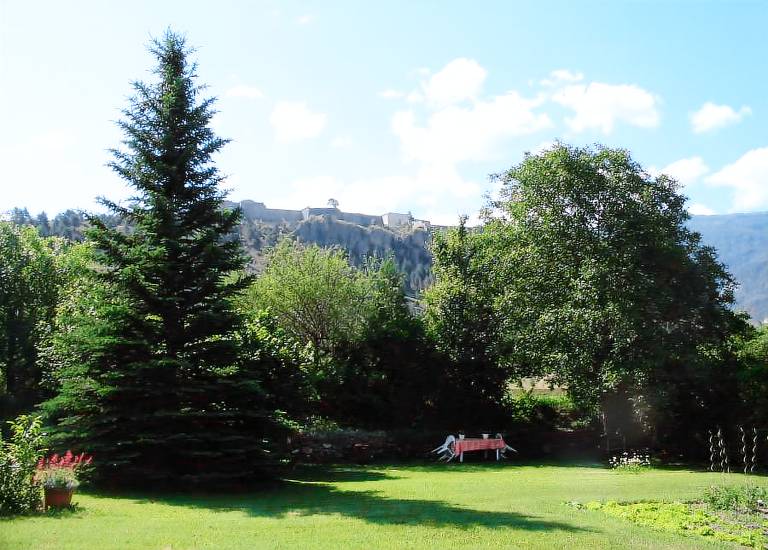 Gite with garden & grill — photo 2