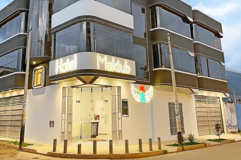 Hotel Maktub