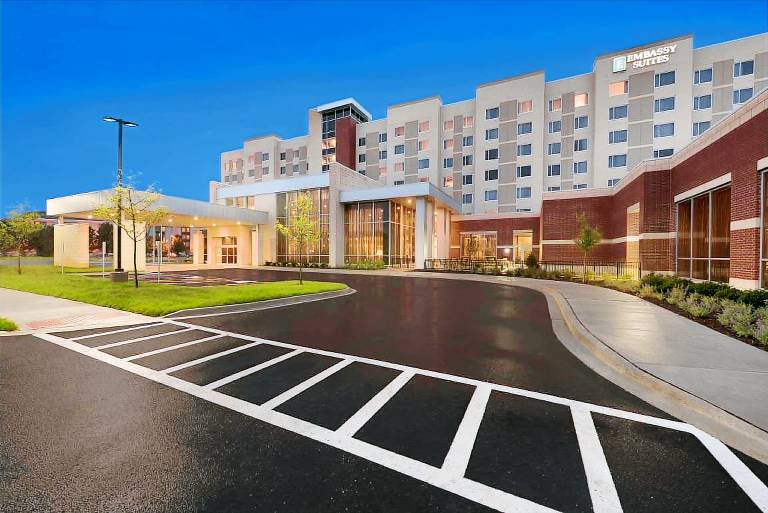 Embassy Suites by Hilton Chicago Naperville in Warrenville, IL