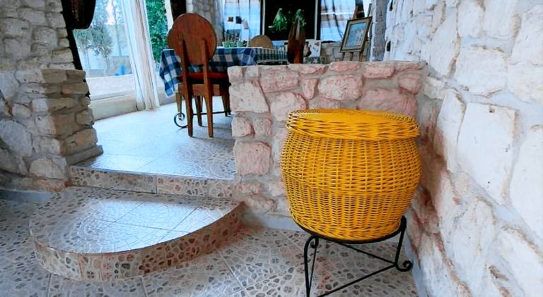 Villa with terrace & pool — photo 5