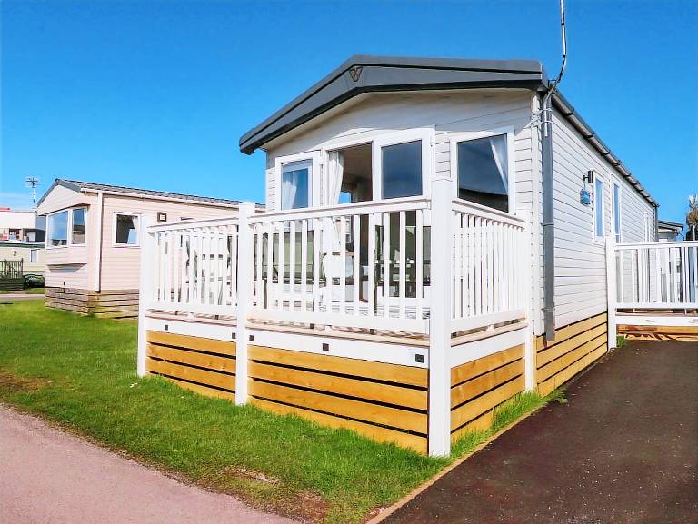 Children-friendly pleasant cottage with yard | Beach view | Pets allowed in Morecambe
