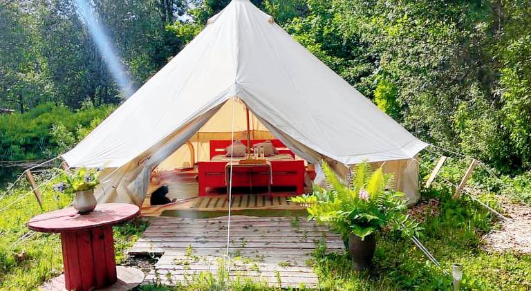 Tent with pool | Pets are welcome in Tartu