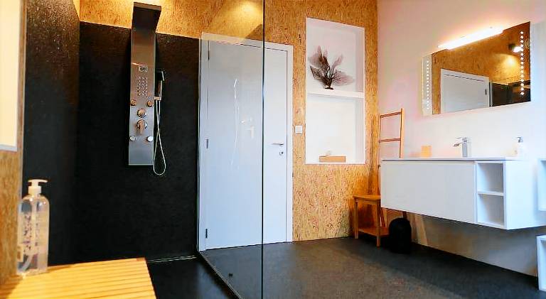 Rental apartment with 3 rooms for 6 persons — photo 2