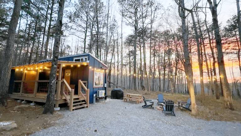 Tiny Cub House Secluded Tiny House on 1.7 Acres, Mentone — photo 4
