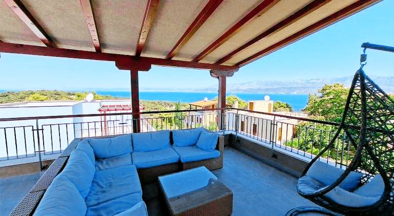 Ample villa with pool | Pet-friendly — photo 2