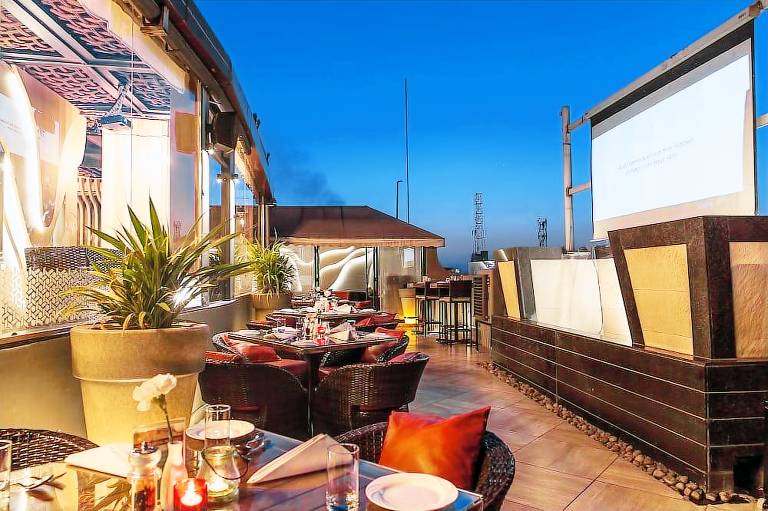 Hotel Surya Plaza