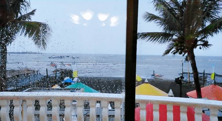White & Yellow Castle Hotel and Resort — photo 5