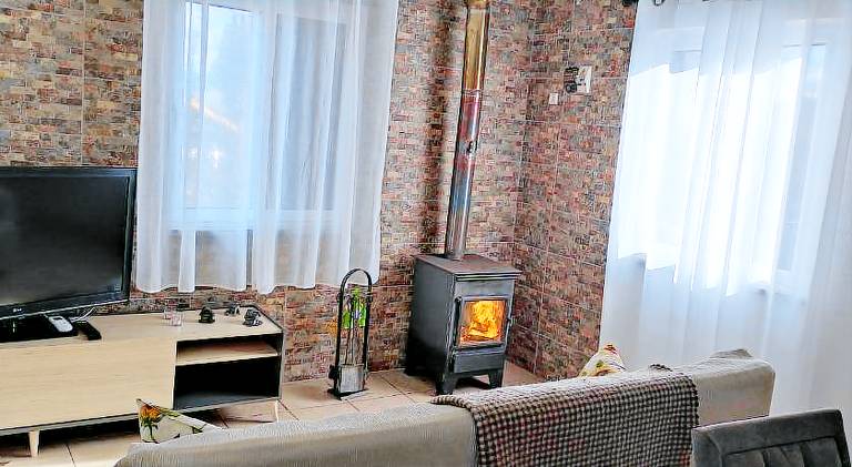 House with terrace, pool & barbeque — photo 2