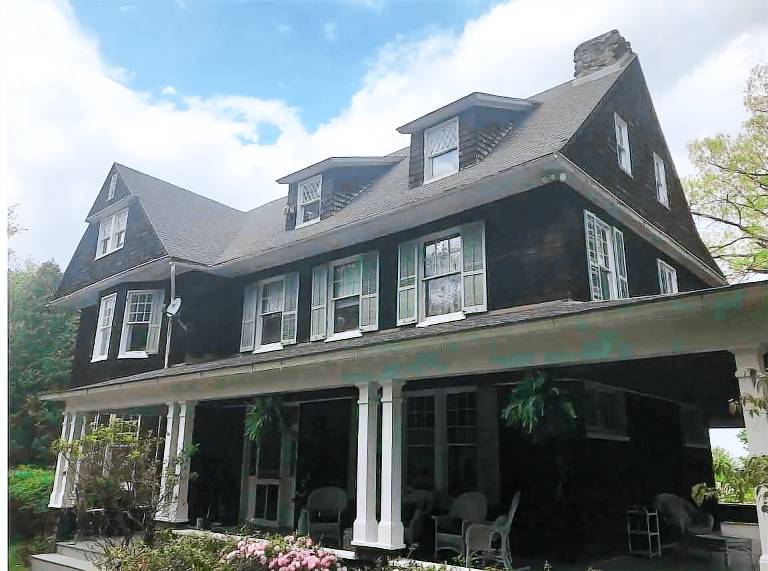 House Blue Ridge Summit