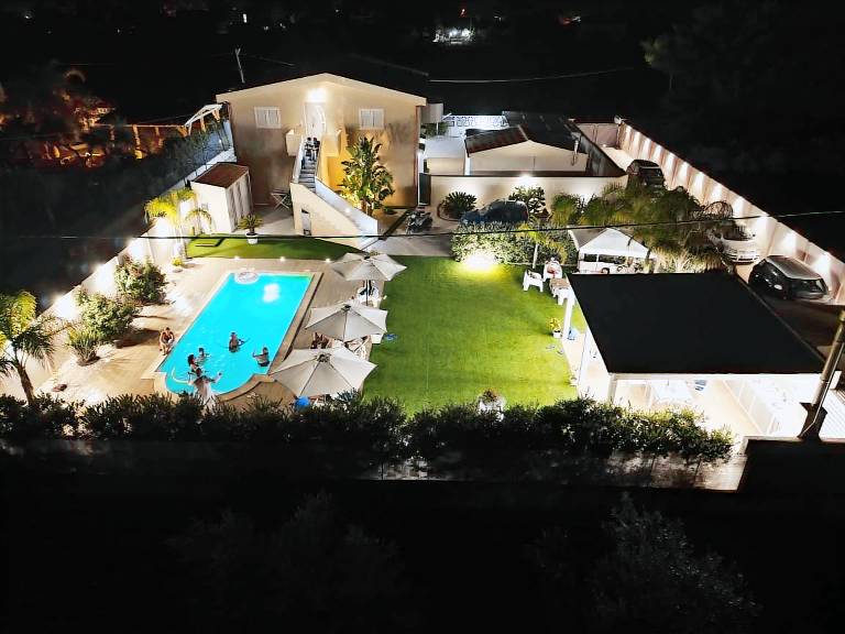 Holiday Home 'Torre Del Mare' with Private Pool, Private Terrace and Wi-Fi — photo 4