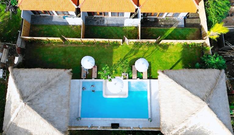Villa with garden, pool & barbeque in Pecatu
