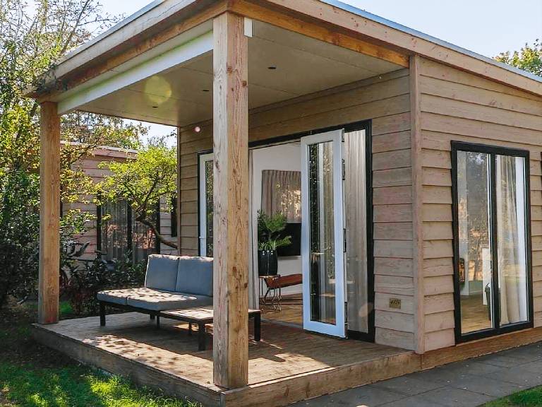 Cottage Enter