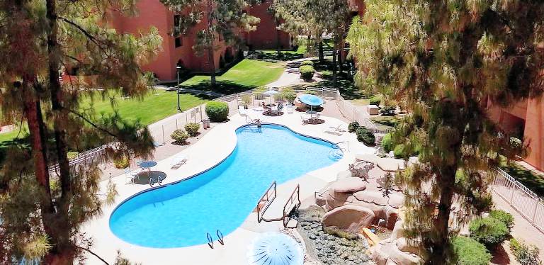 Casa Paradise Valley Village