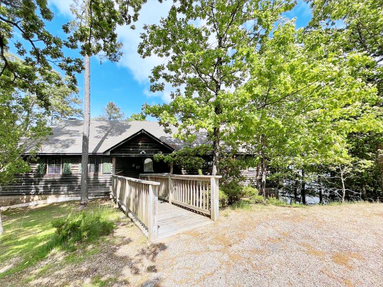 Cabin Mount Ida
