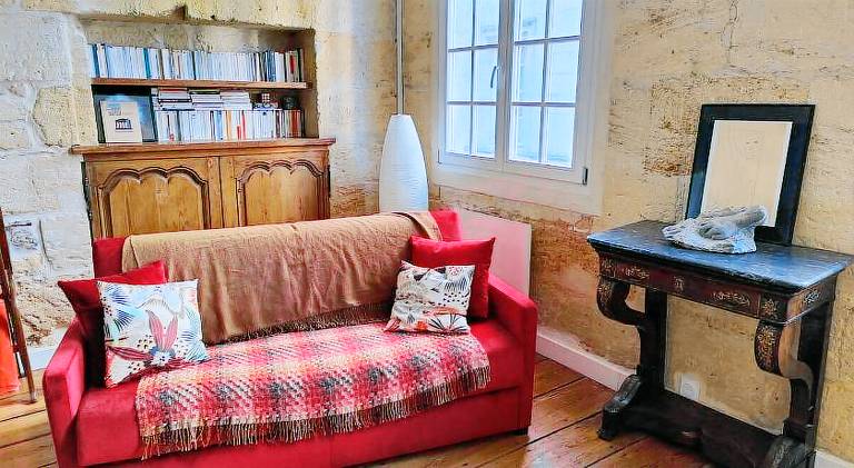 House | Next to Bordeaux Cathedral in Bordeaux