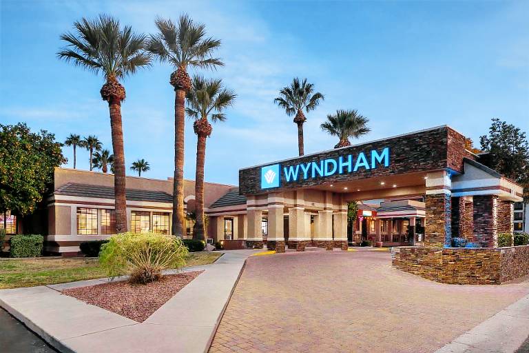 Wyndham Tucson Airport Hotel & Conference Center in Tucson, AZ