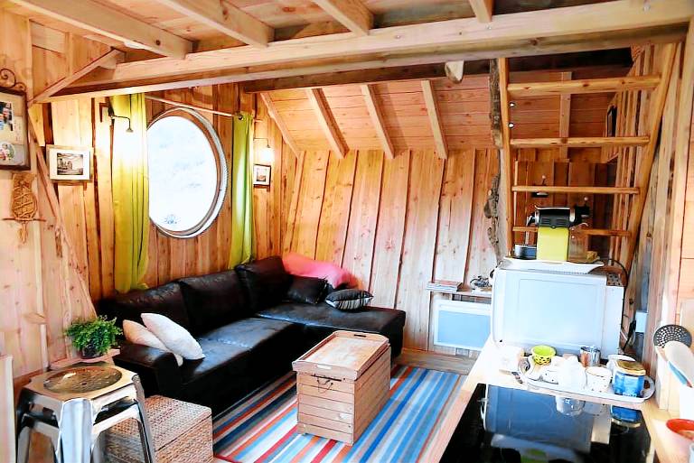 Enchanting Cabin Rental in a Beautiful Setting near Epinal, France — photo 2
